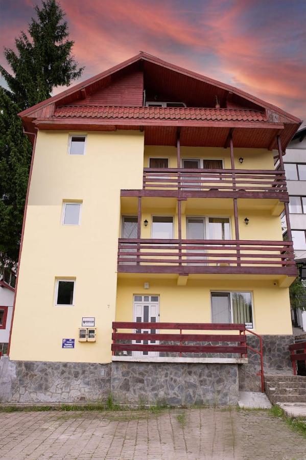 Vila Luna Predeal Bagian luar foto