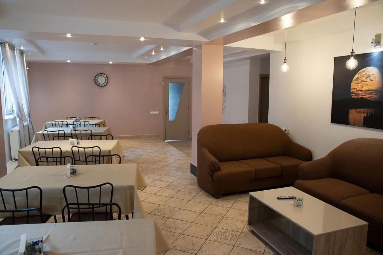 Vila Luna Predeal Bagian luar foto