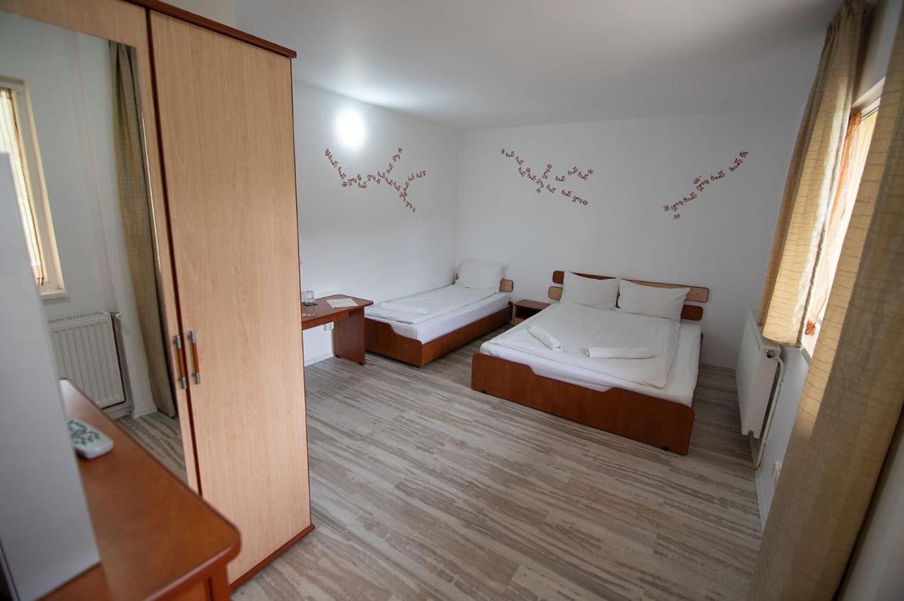 Vila Luna Predeal Bagian luar foto